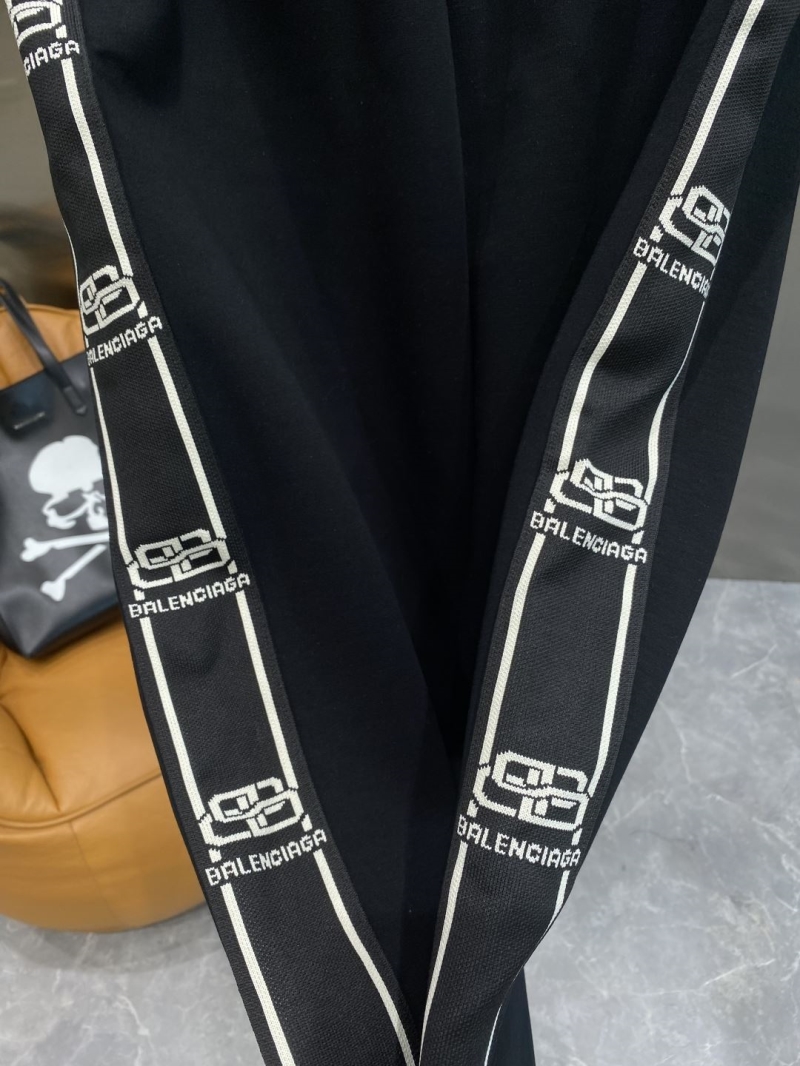 Ba1en*iaga long pants